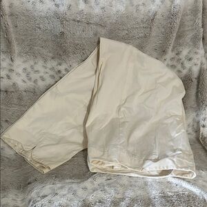 Worthington Light Cream Capris